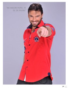 julian gil en Posh Magazine