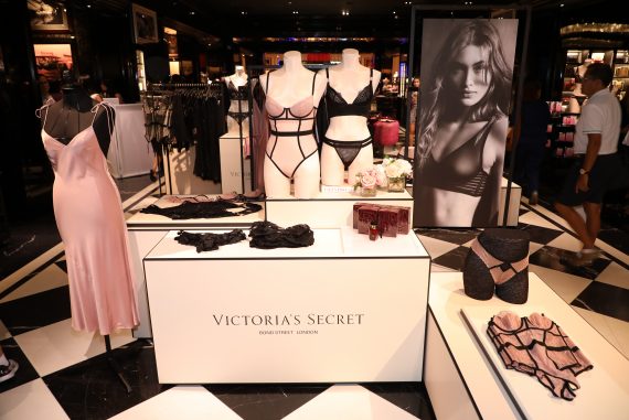 Victoria's Secret , Barbara Palvin, Posh Magazine
