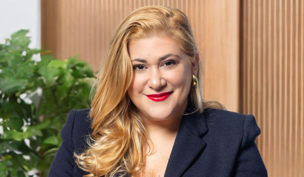 Desiree-Colomina-posh magazine